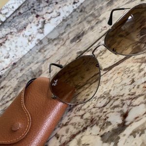 Gradient aviator Ray bans